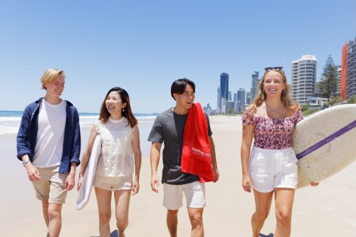 グリフィス大学 Griffith University の学生（ゴールドコースト）
