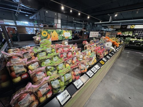 Woolworths Metro の野菜・果物コーナー