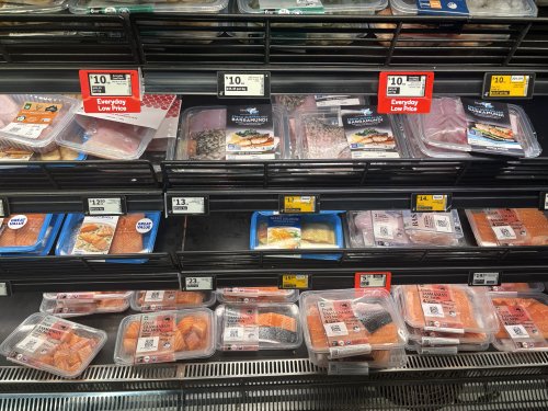 Woolworths Metro の食材コーナー