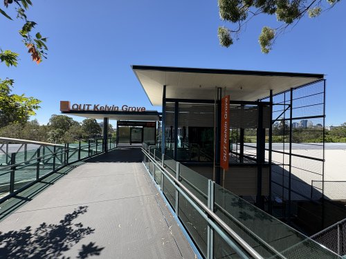 ブリスベン市内のバス停――50セントで市内全域へアクセス可能